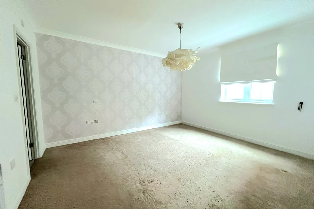 London Road, Camberley, Surrey, GU15 3JJ, photo 4