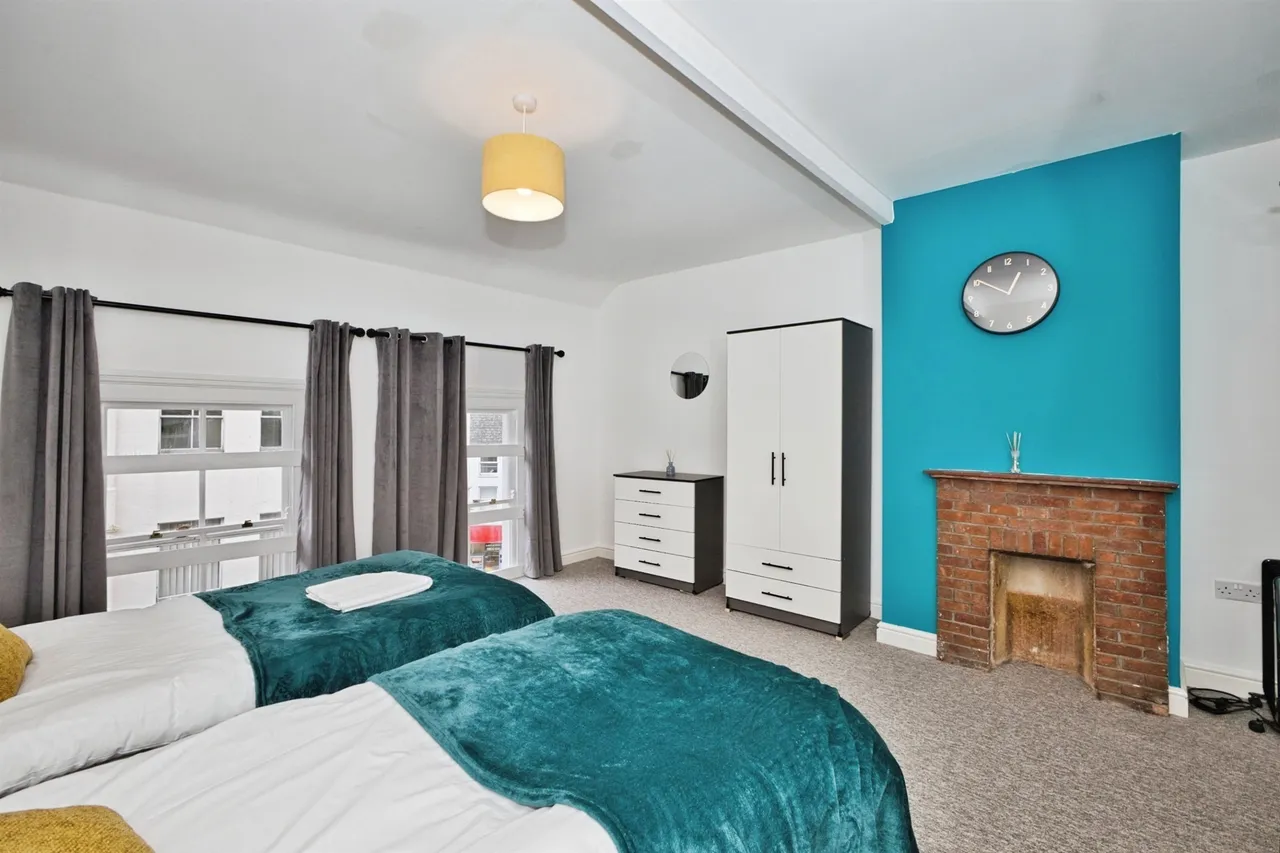 Middle Street, Yeovil, BA20, photo 8