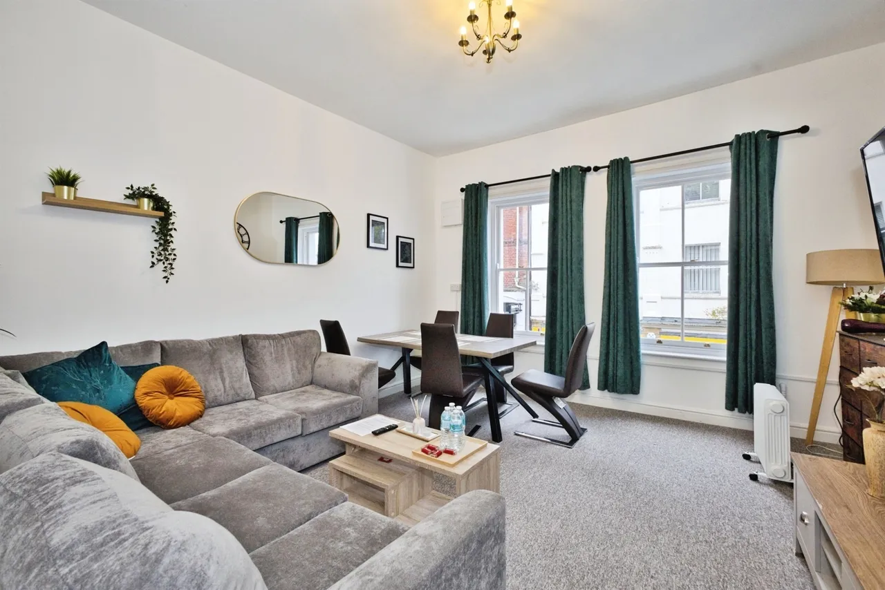 Middle Street, Yeovil, BA20, photo 3