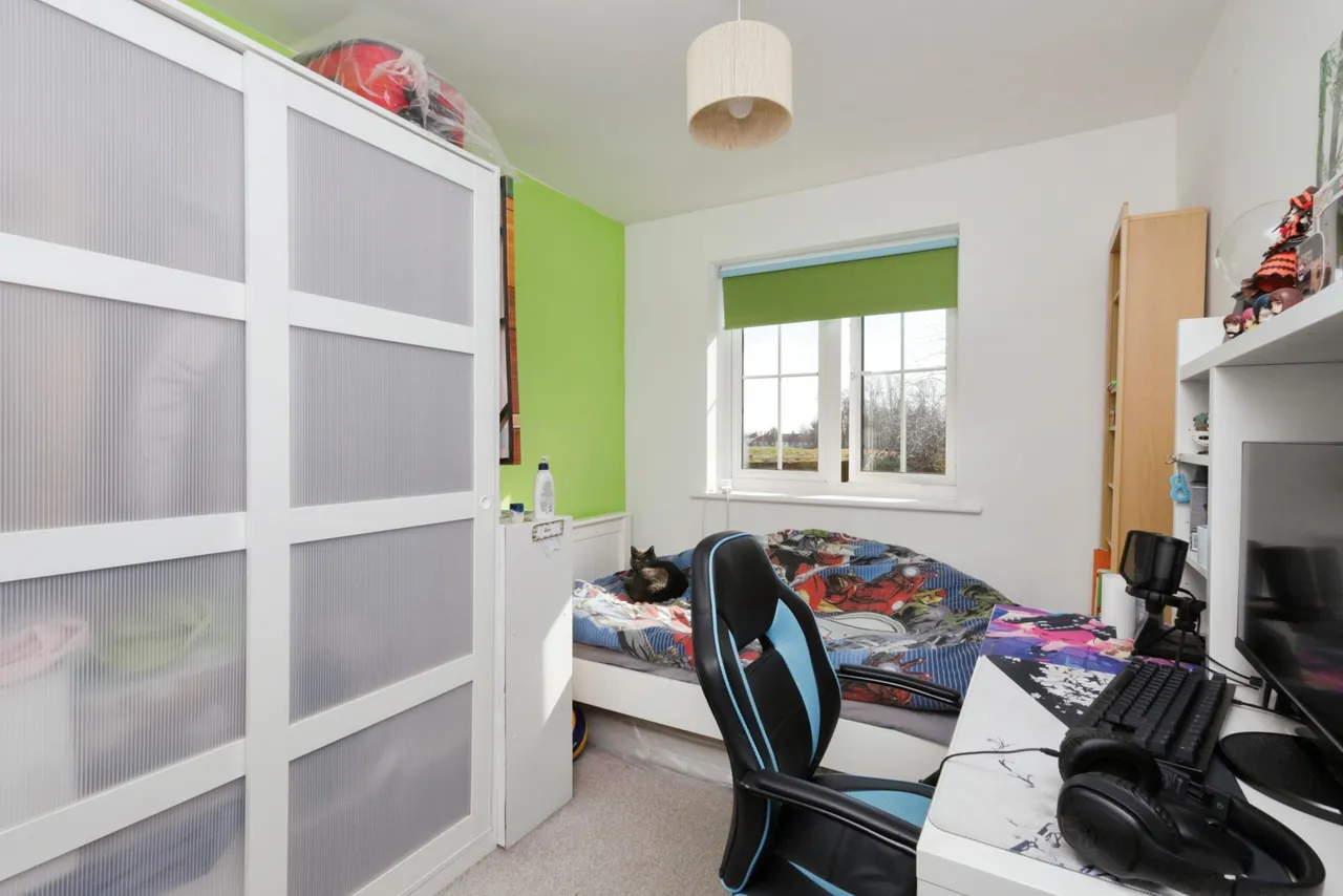 Mallow Drive, Stone Cross, BN24, photo 12