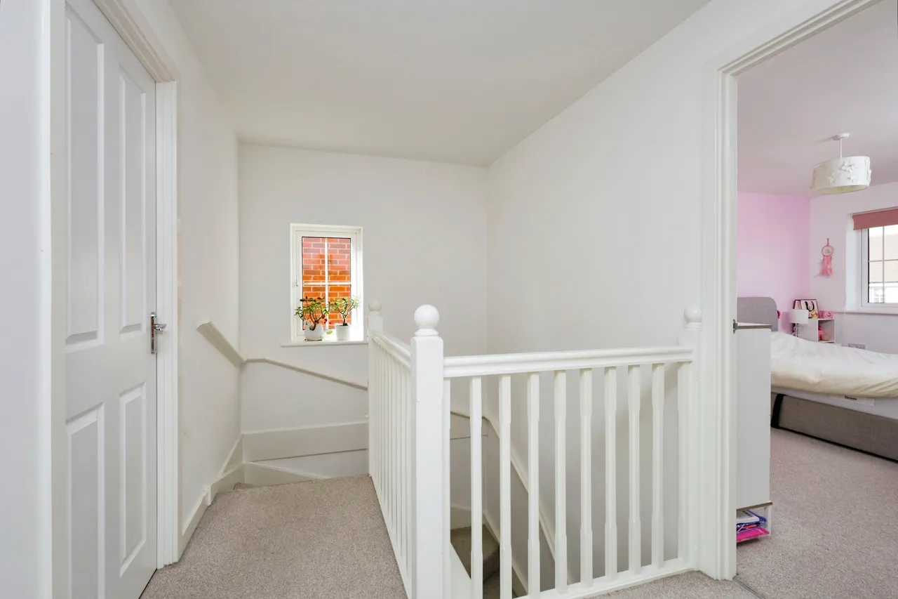 Mallow Drive, Stone Cross, BN24, photo 7