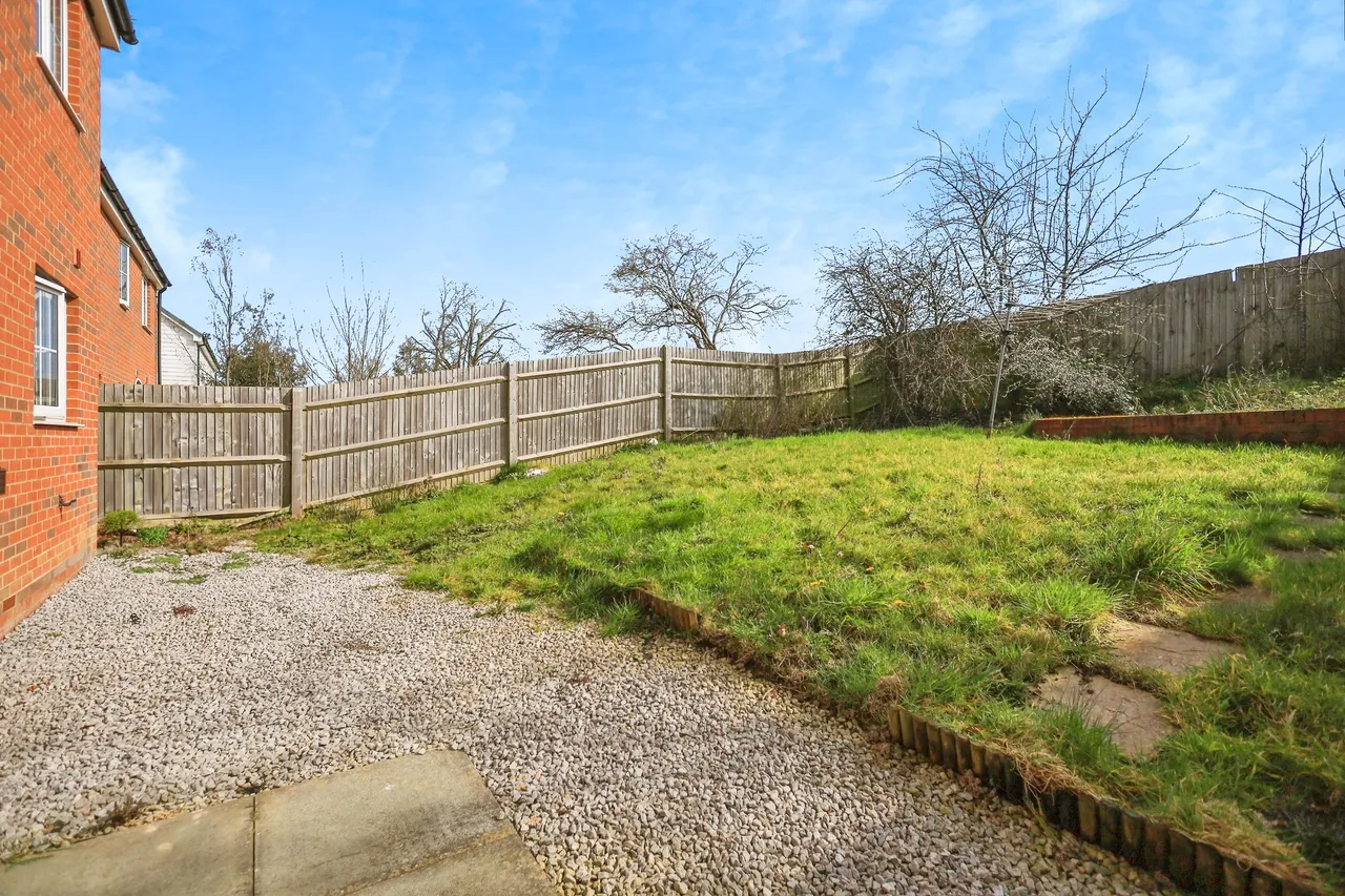 Mallow Drive, Stone Cross, BN24, photo 14