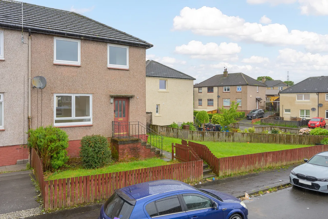 2 bed house for sale, Loanhead Avenue, Dennyloanhead, FK4
