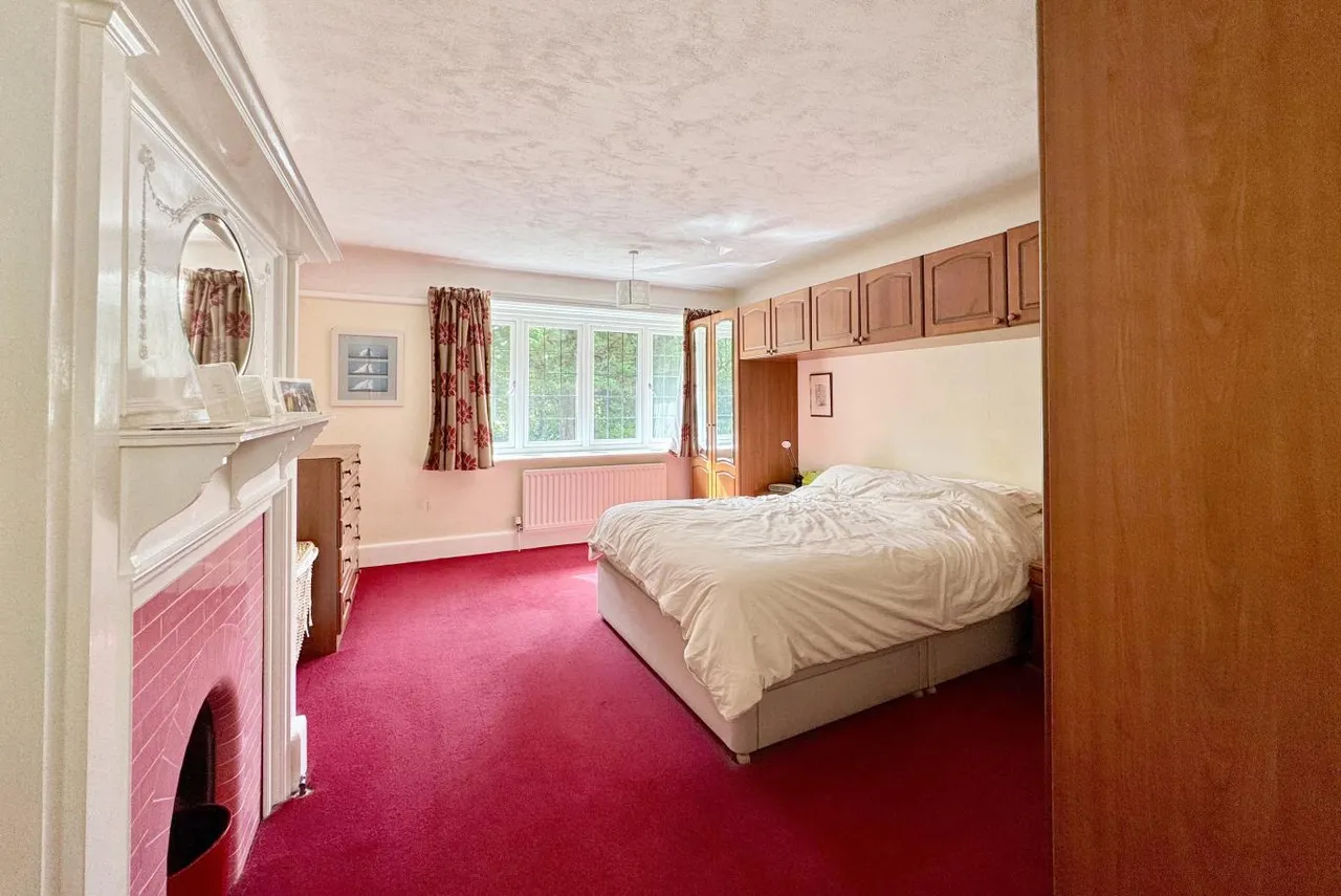 East Avenue, BH3, photo 22