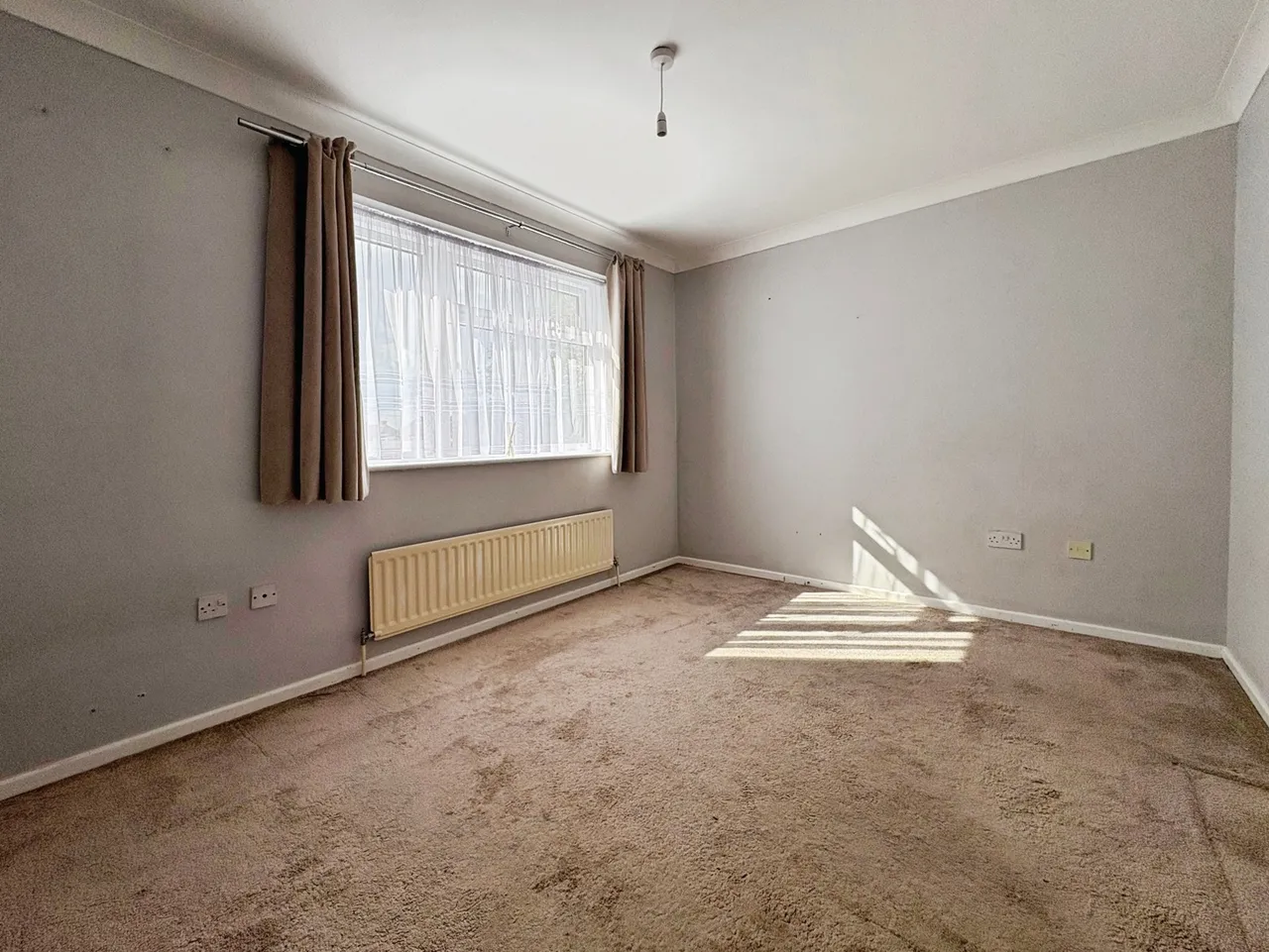 Milton Gardens, Staines-upon-Thames, TW19, photo 5