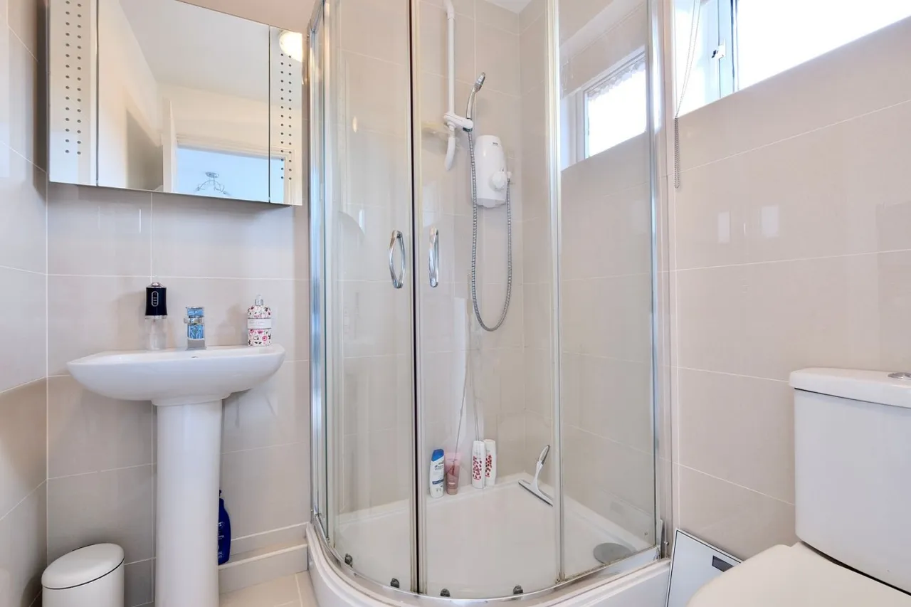 Payn Close, Hemingford Grey, PE28, photo 9