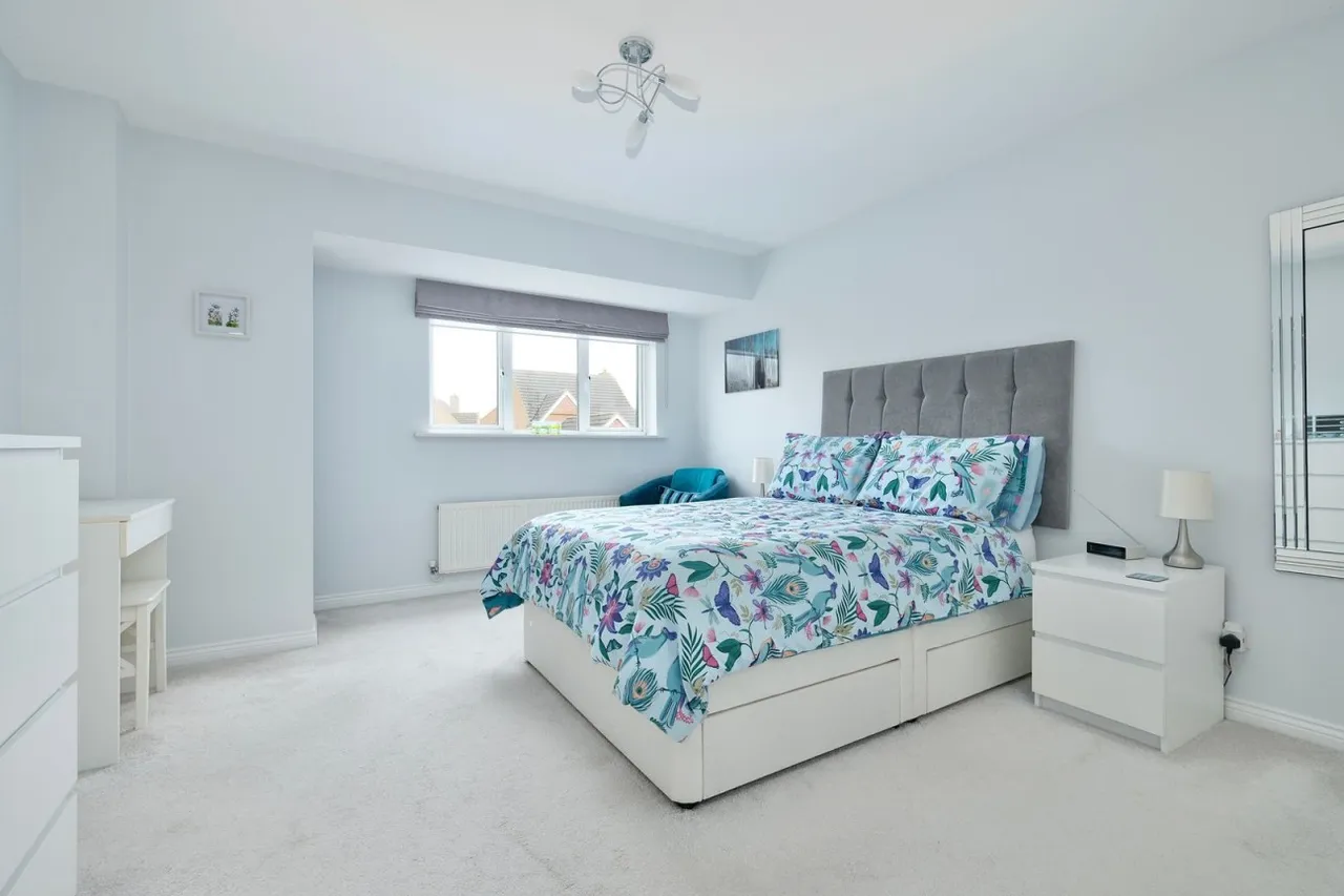 Payn Close, Hemingford Grey, PE28, photo 8