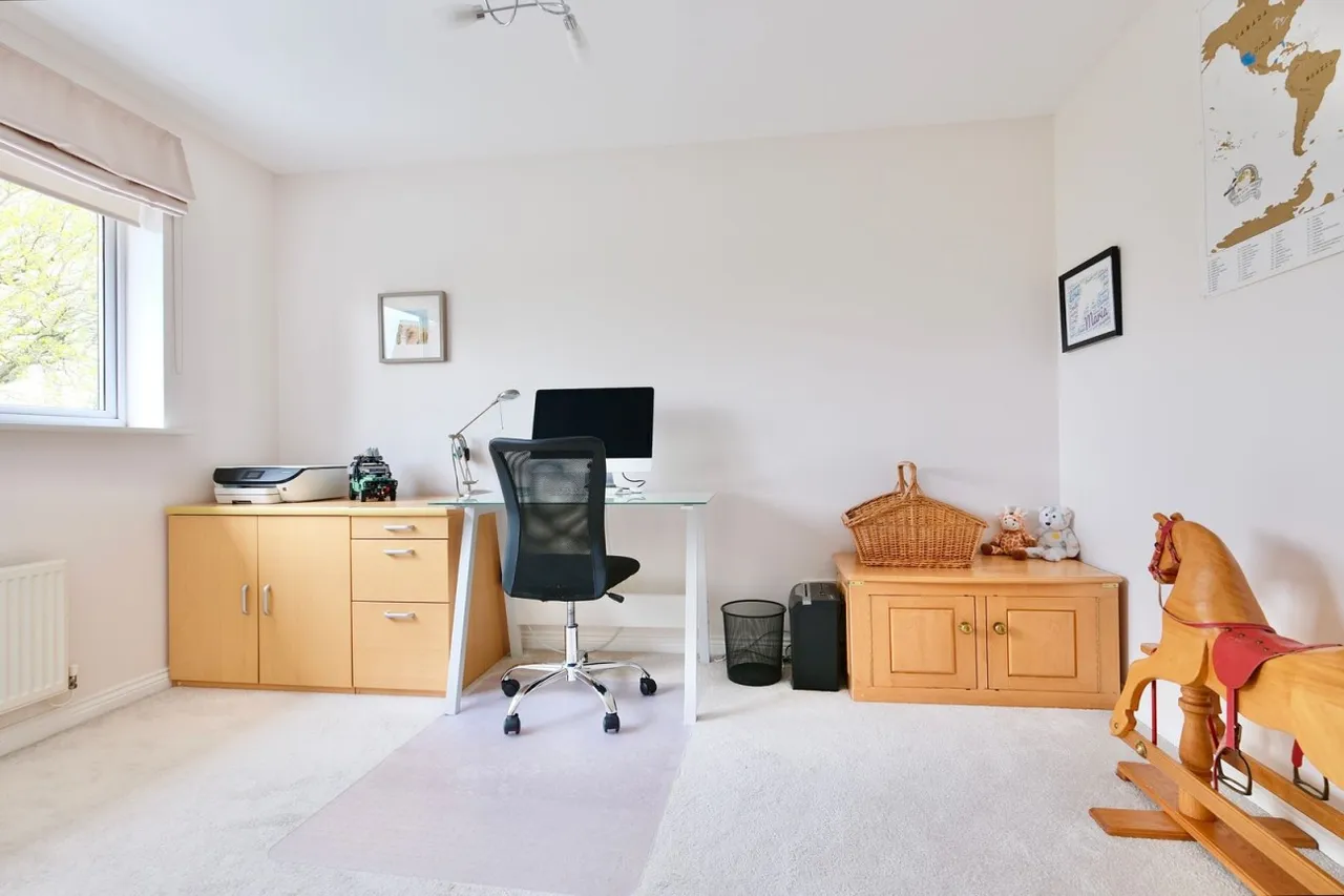 Payn Close, Hemingford Grey, PE28, photo 11