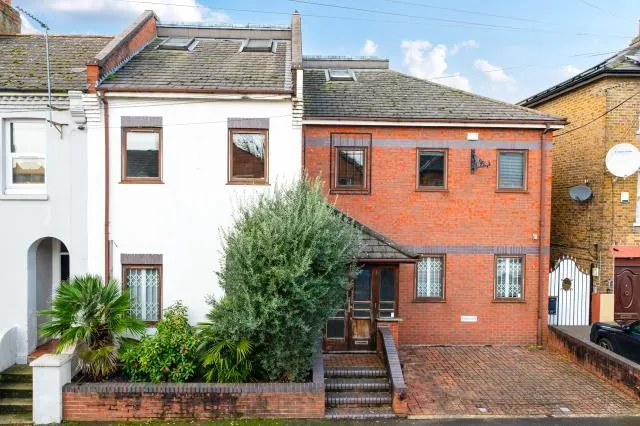 Park Street, Slough, SL1, photo 21