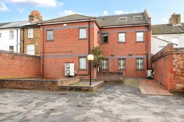 Park Street, Slough, SL1, photo 22