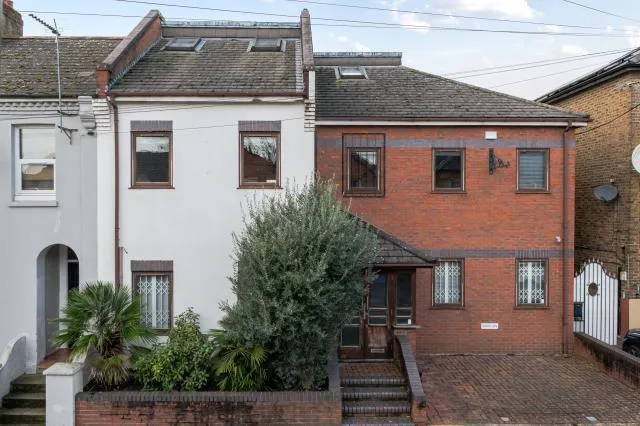 Park Street, Slough, SL1, photo 18