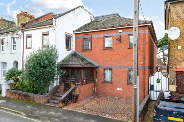 Park Street, Slough, SL1, photo 25