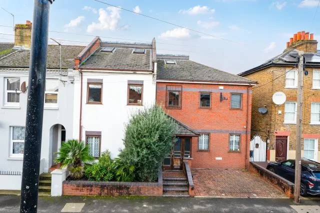 property for sale, Park Street, Slough, SL1