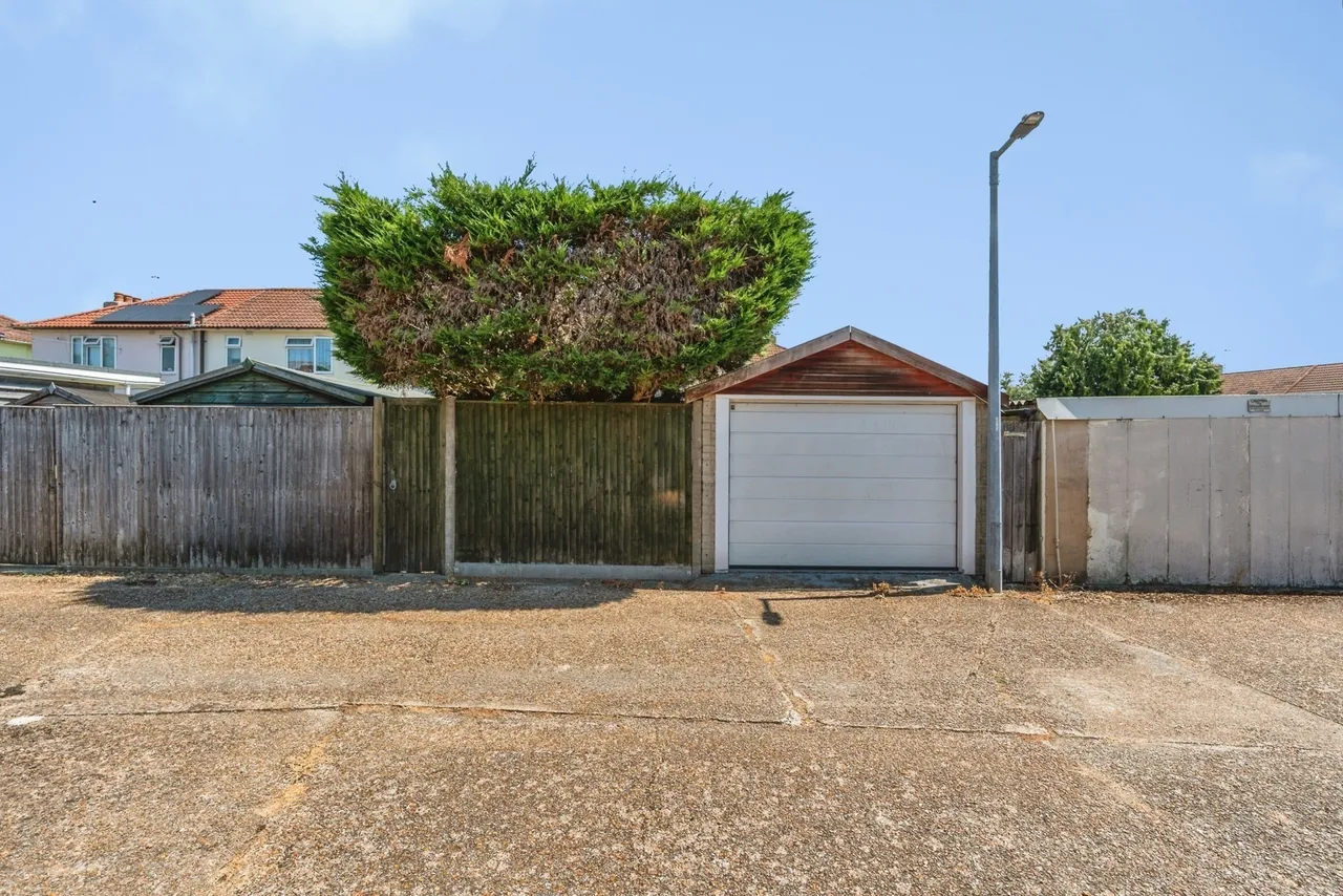 Grange Close, Southampton, SO18, photo 17