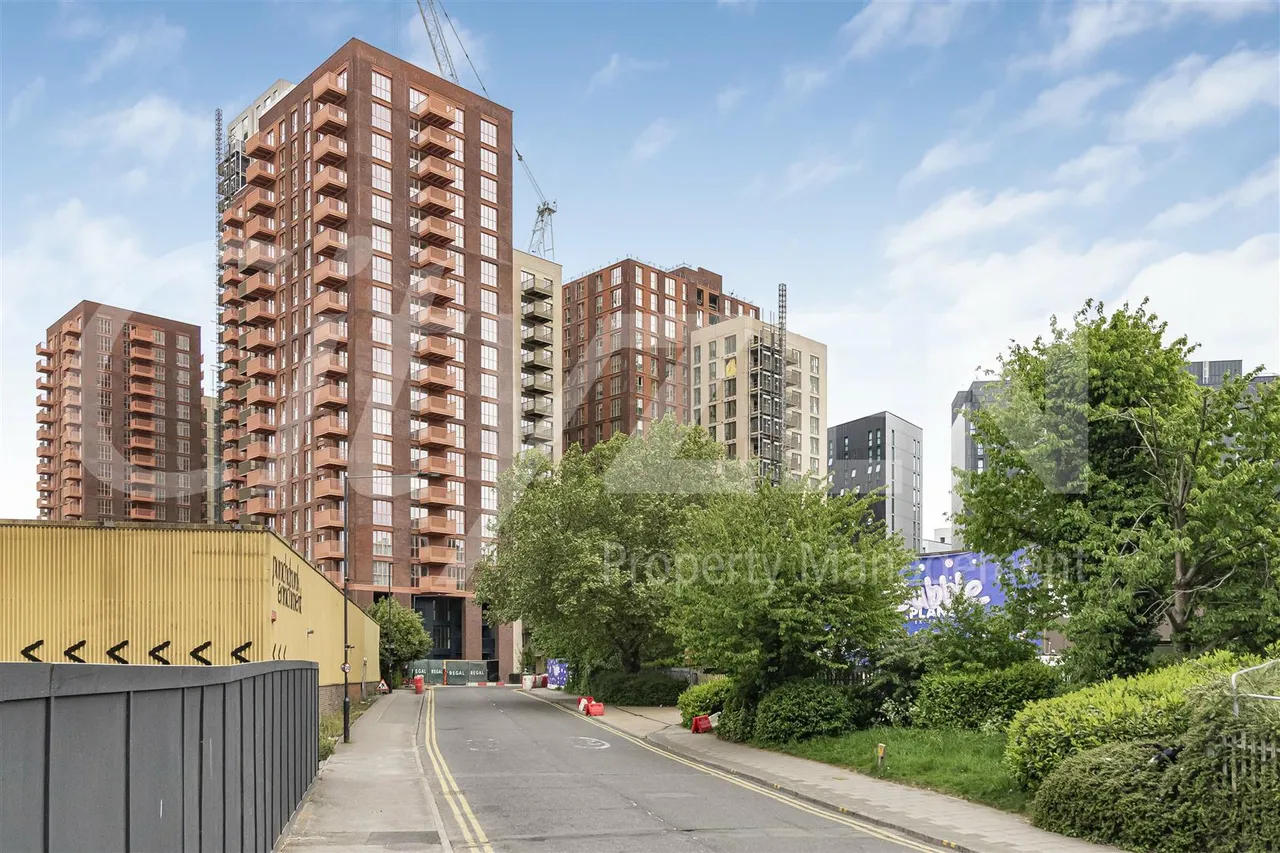 Fulton Road, Wembley, HA9, photo 5