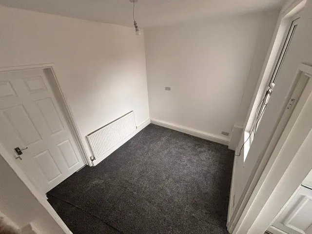 Myrtle Road, Wombwell, photo 7