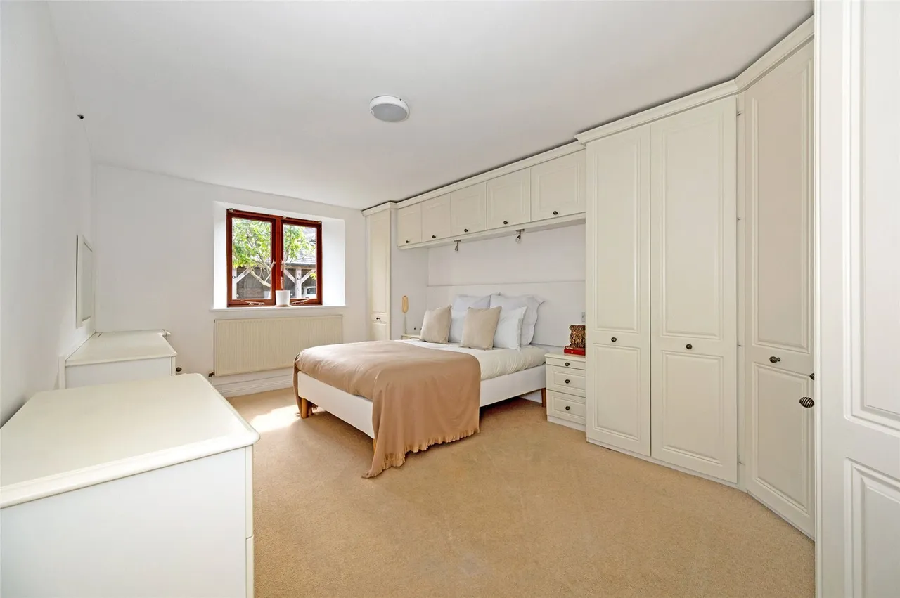 Old Park Lane, Chichester, PO18, photo 7