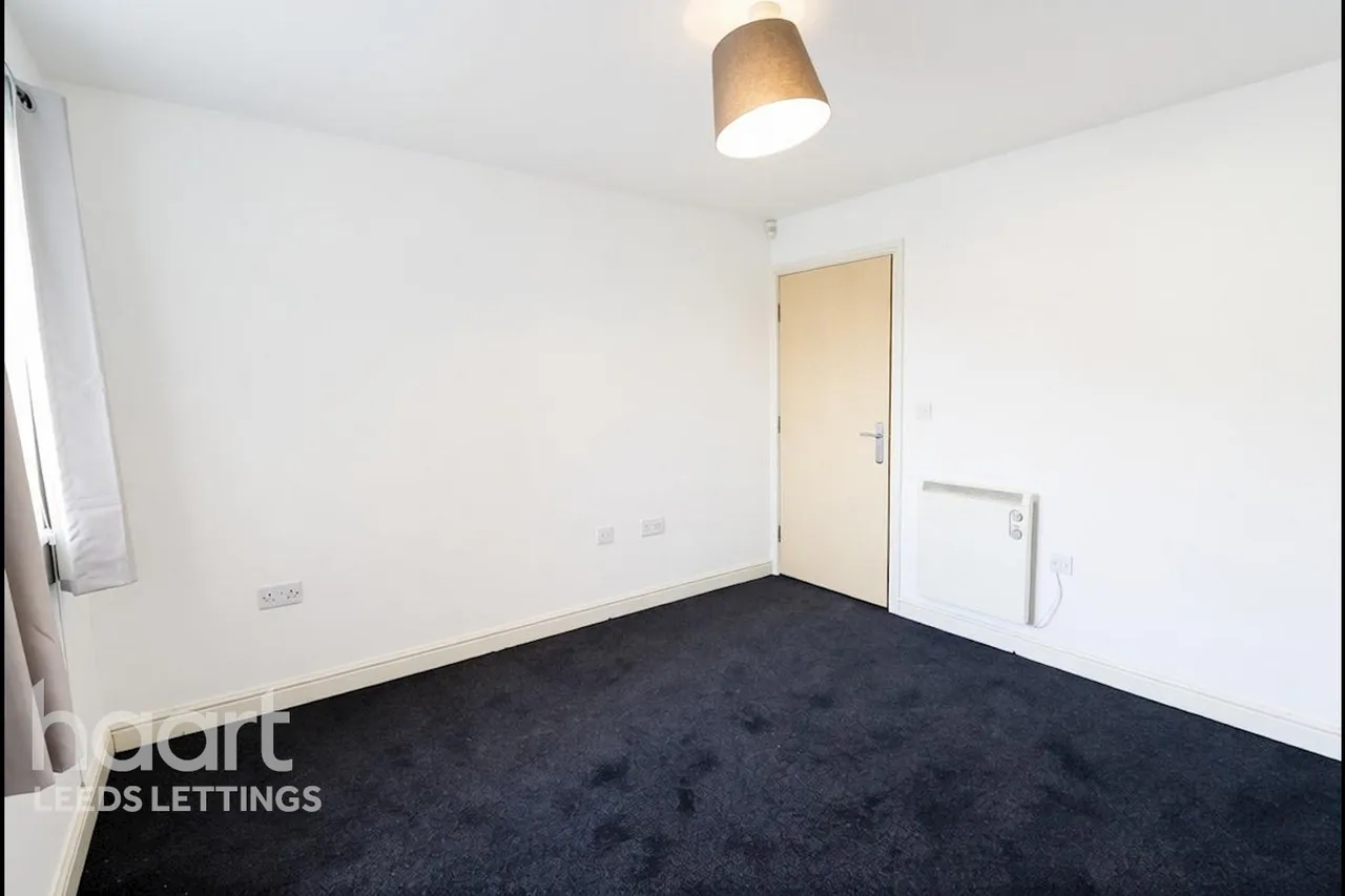 Admiral Street, LS11, photo 12