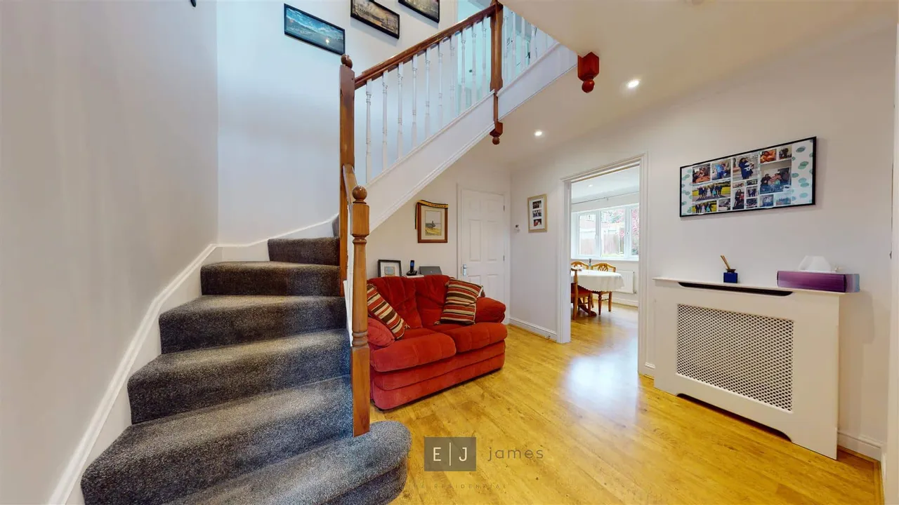 Salcombe Park, Loughton, photo 6