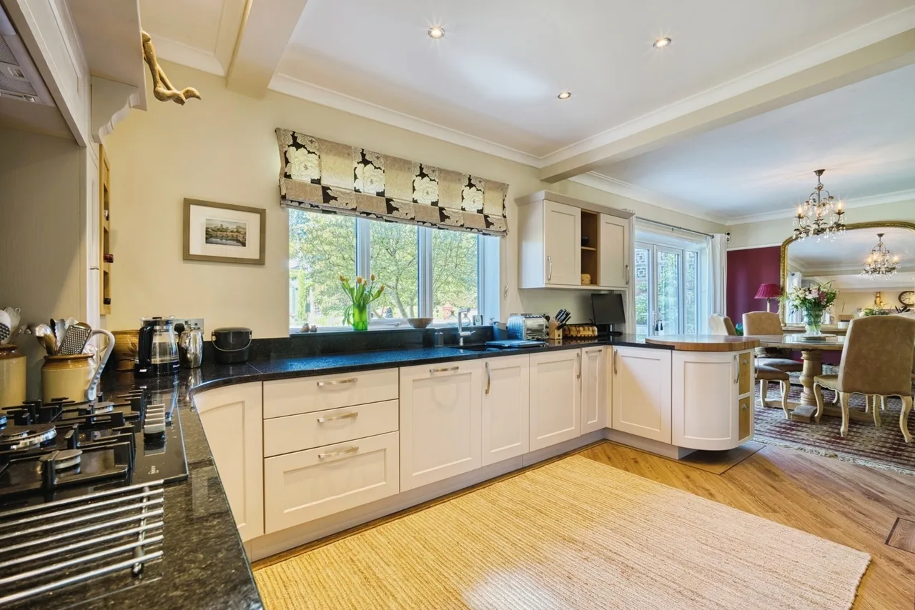 Hillcrest Road, Bramhall, Stockport, Greater Manchester, SK7, photo 4