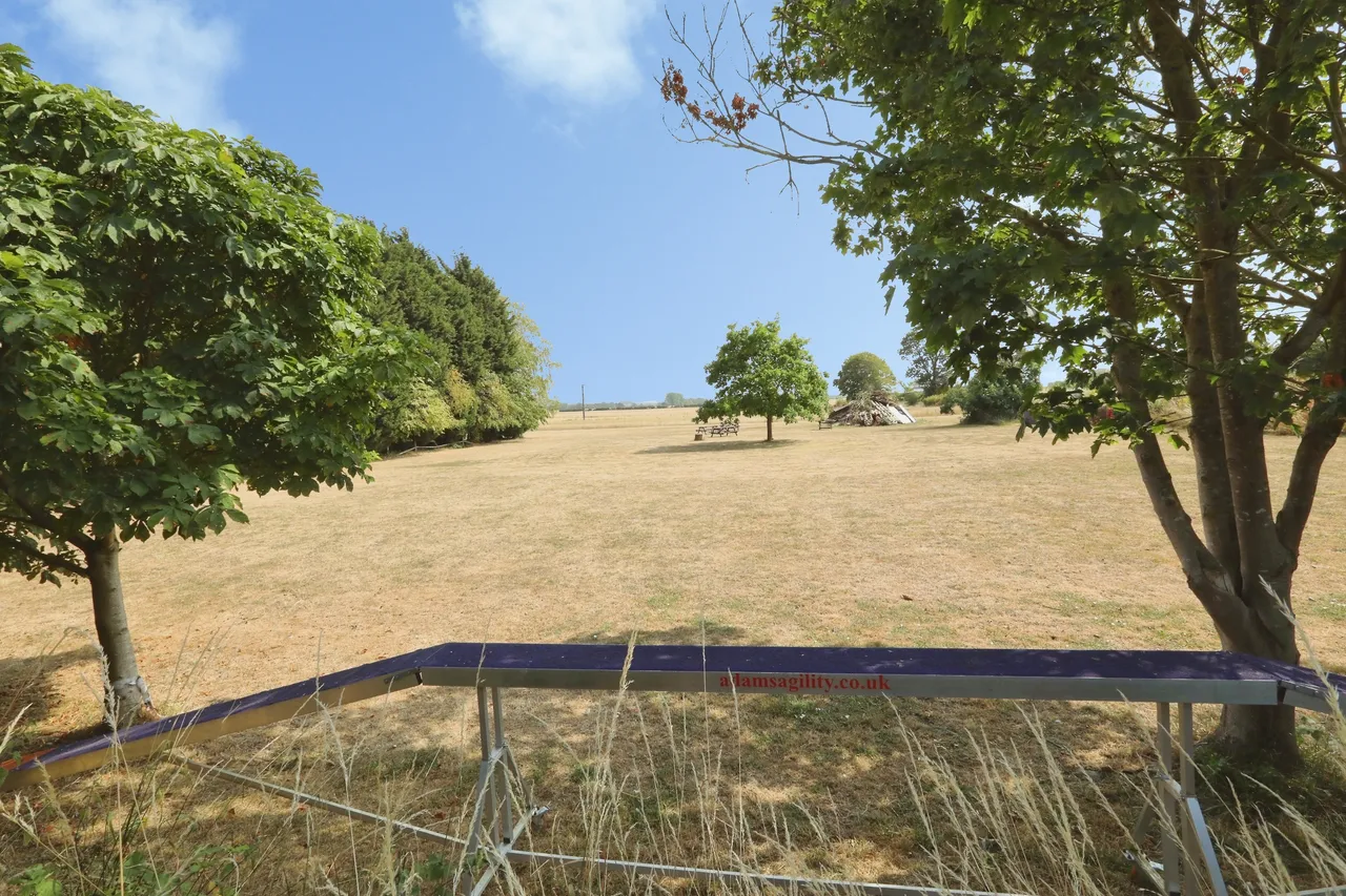 Knights Bridge, Messingham, DN17, photo 27