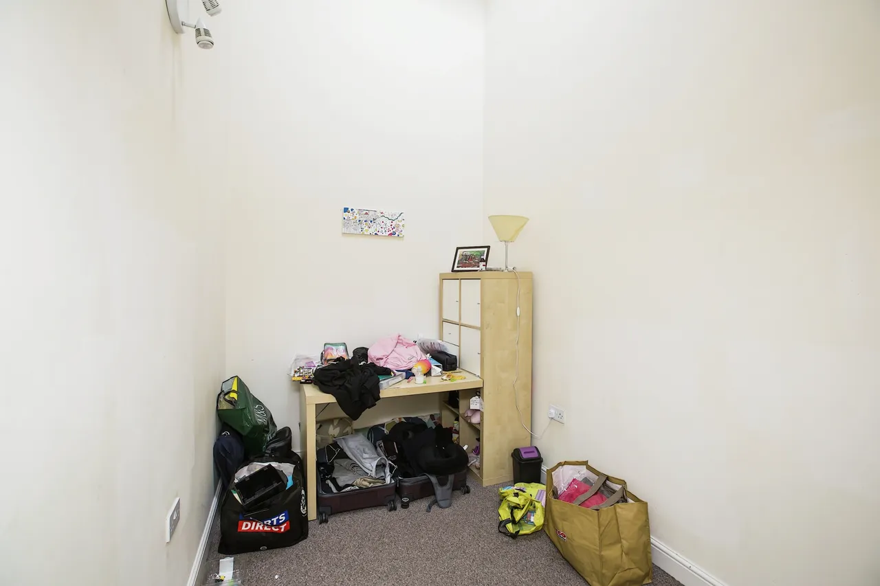 Town Hall Street East, Halifax, West Yorkshire, HX1, photo 7