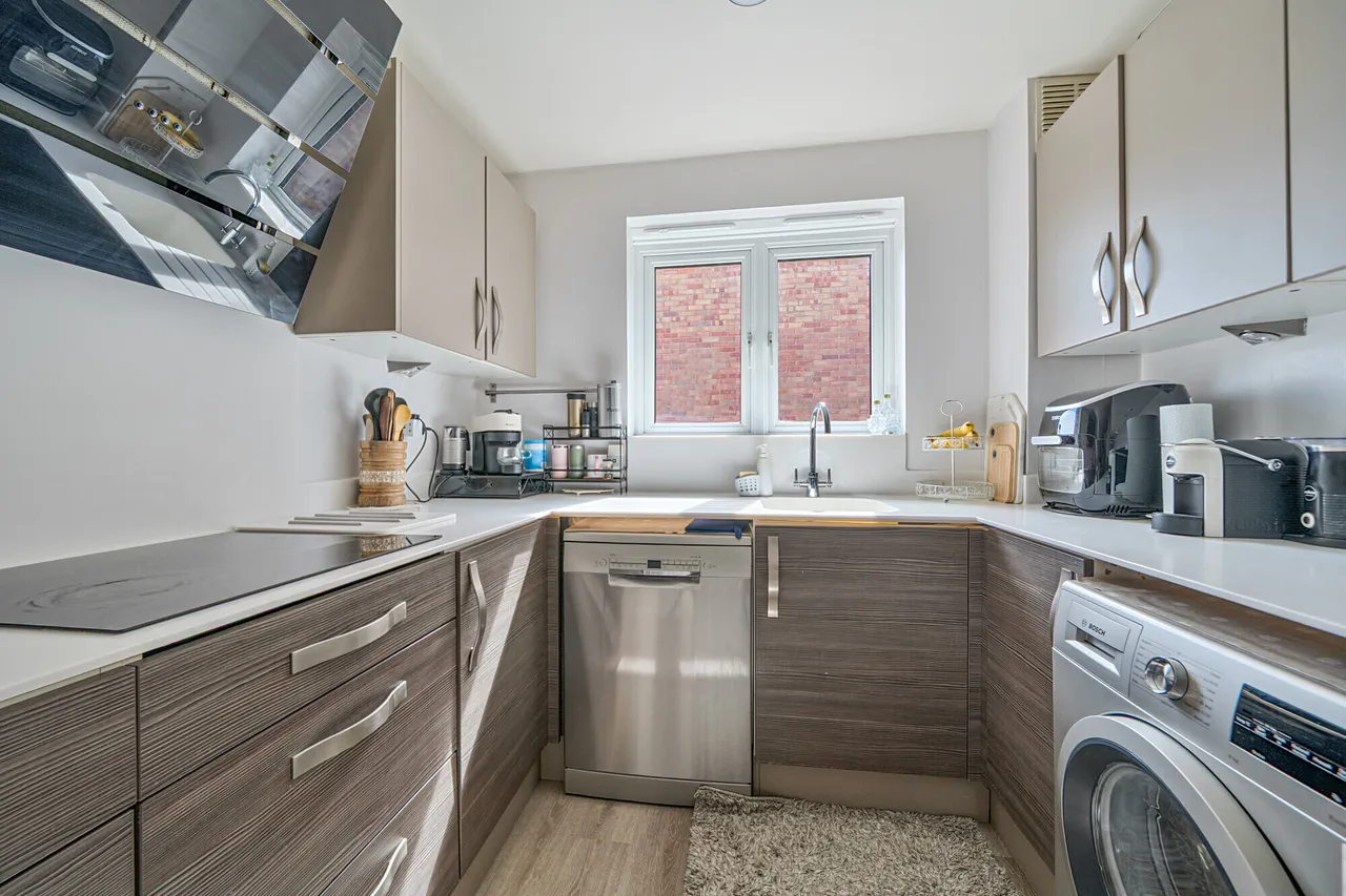 1 Turners Close, Whetstone, N20, photo 9