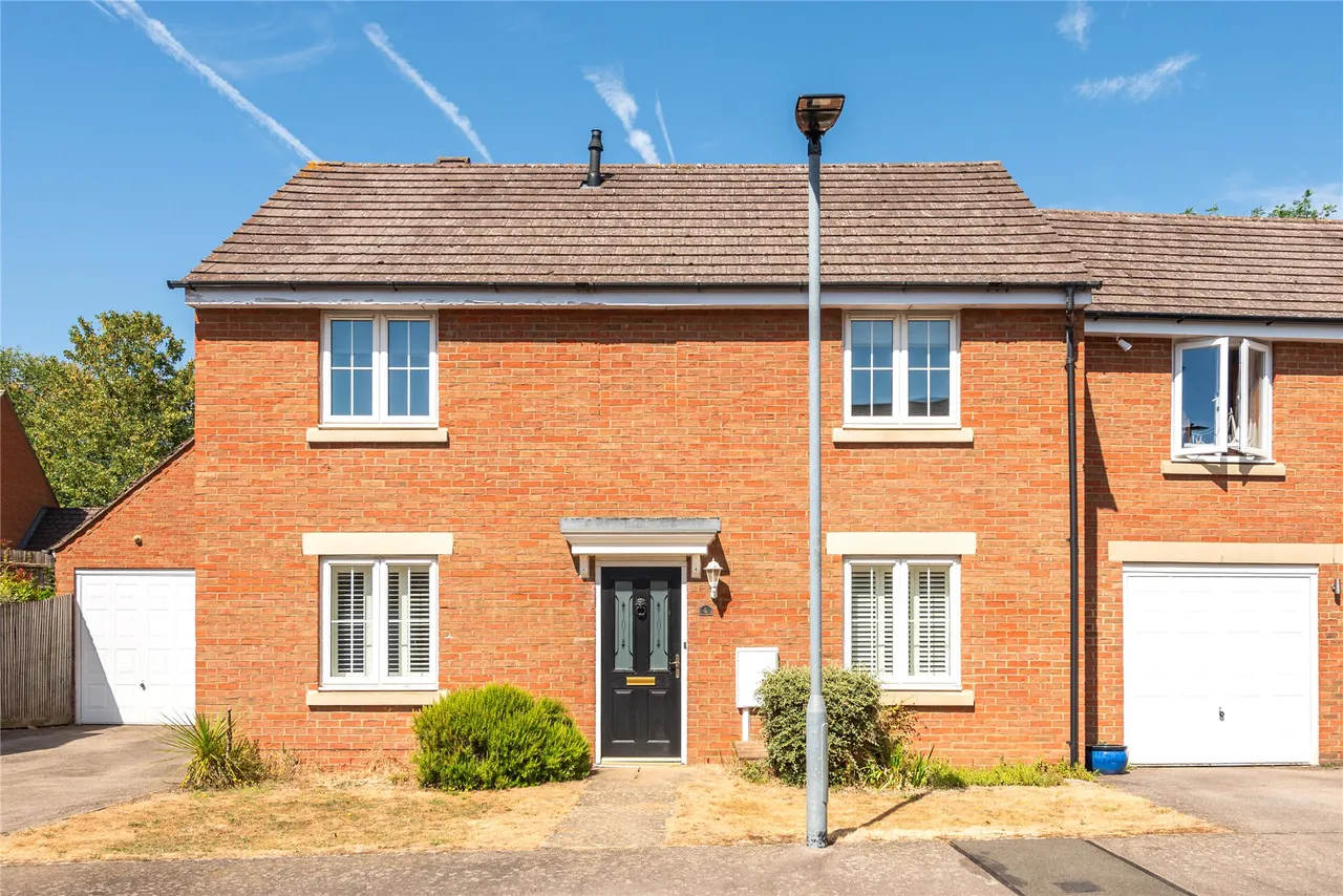 4 bed house to rent, Wood End Close, Sharnbrook, MK44
