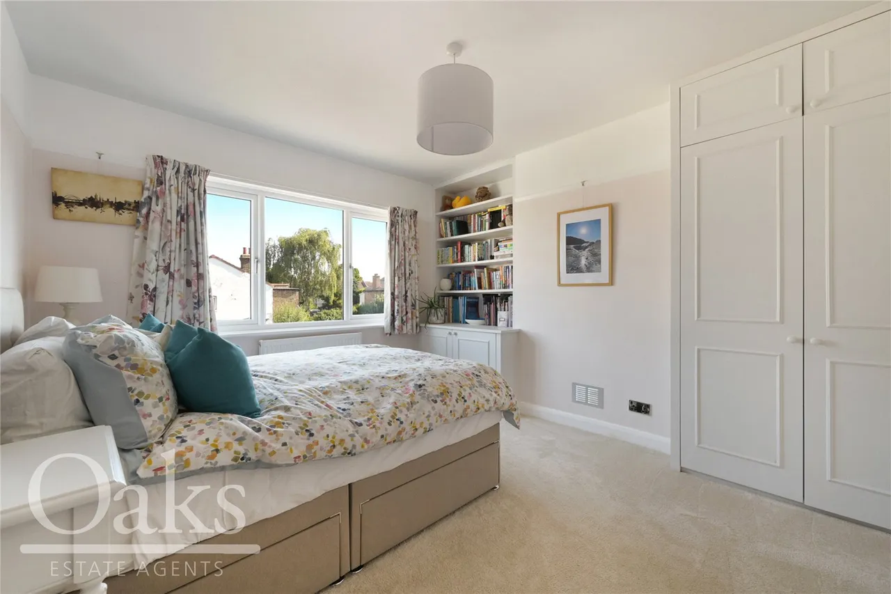 Rowan Crescent, Streatham Vale, SW16, photo 5