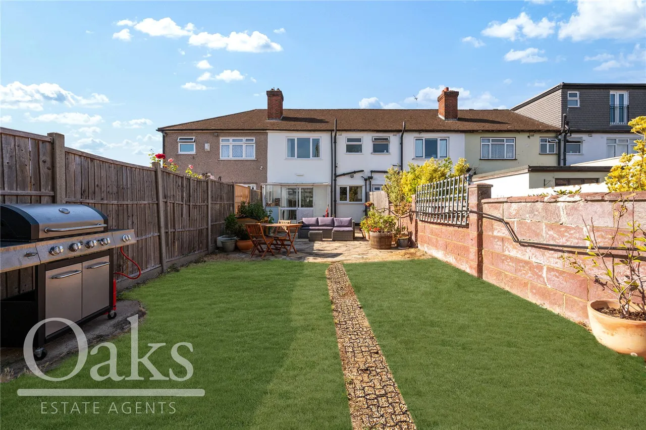 Rowan Crescent, Streatham Vale, SW16, photo 12