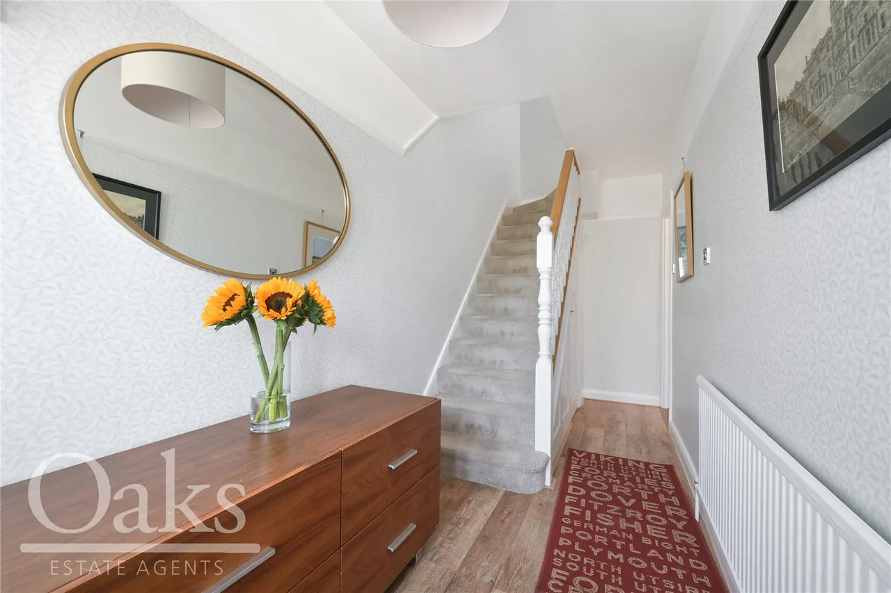 Rowan Crescent, Streatham Vale, SW16, photo 8