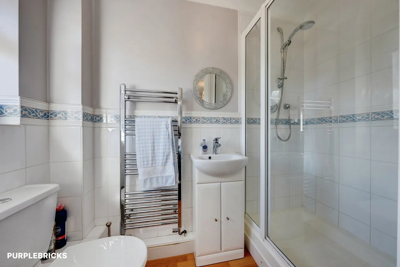 Beaton Close, Greenhithe, DA9, photo 16