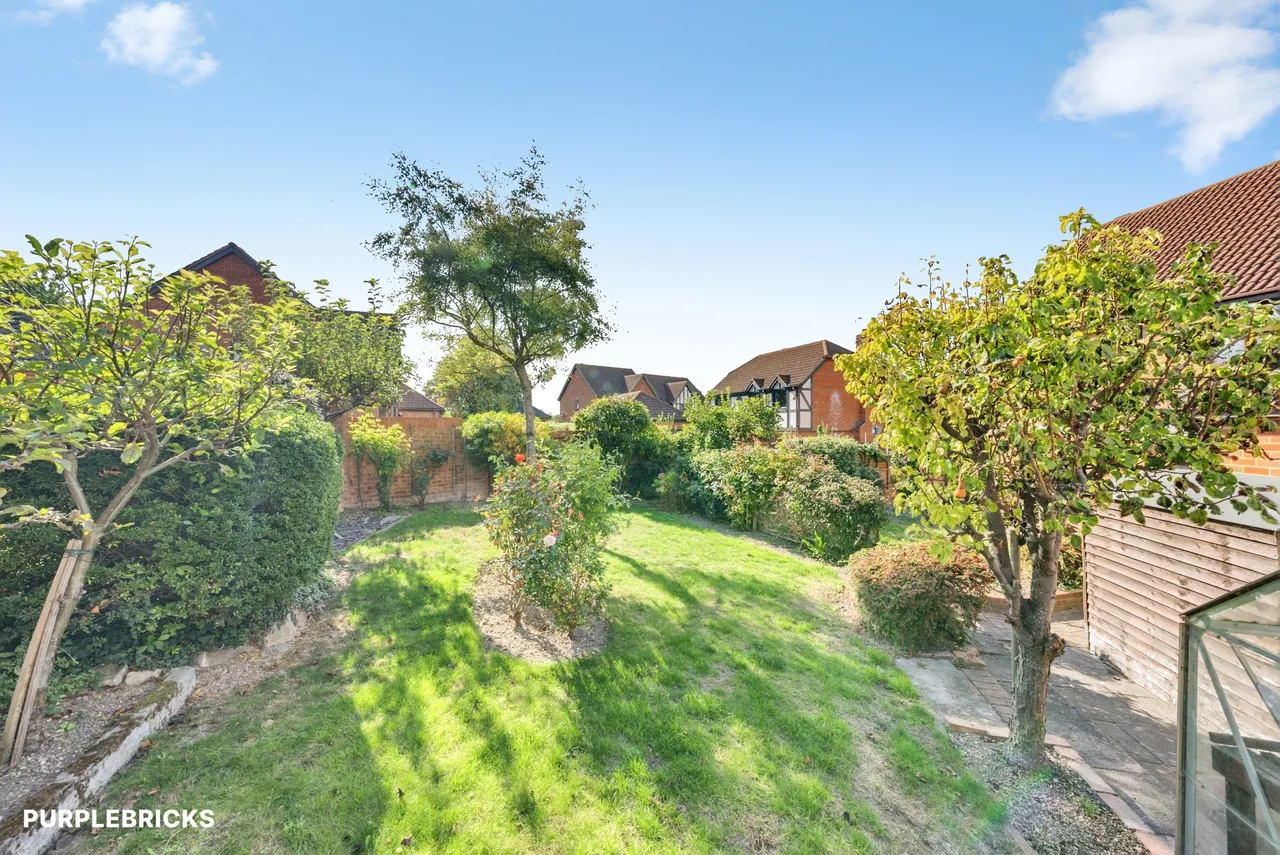 Beaton Close, Greenhithe, DA9, photo 36