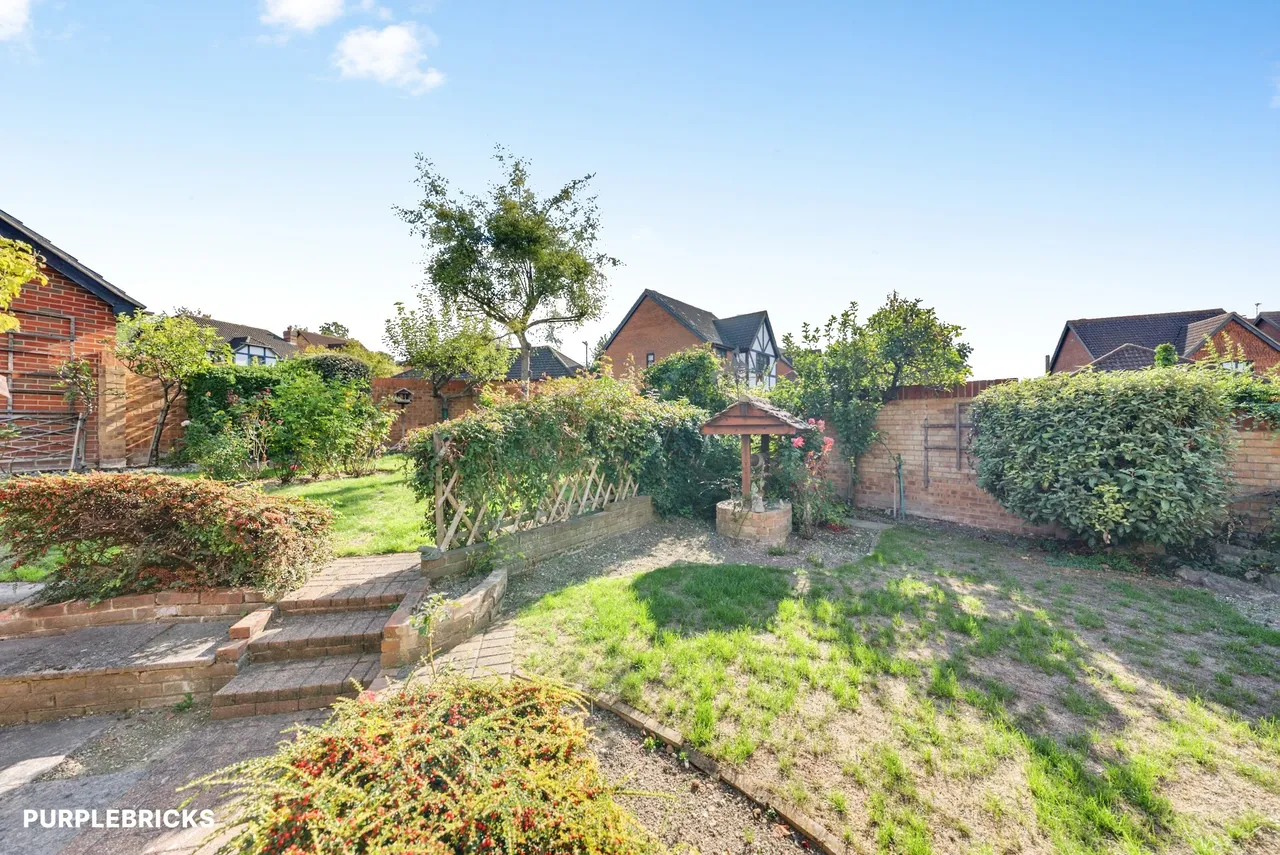 Beaton Close, Greenhithe, DA9, photo 2