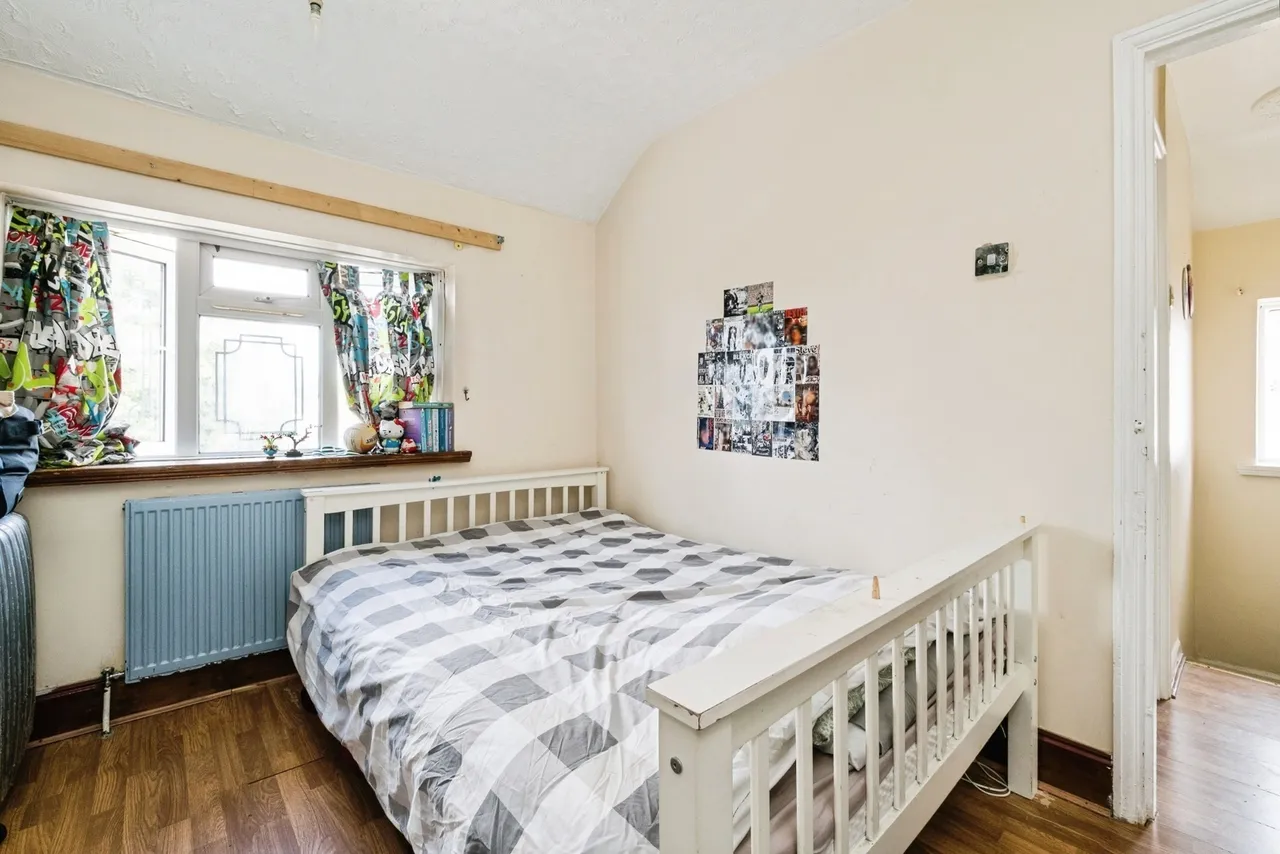 Highland Avenue, Dagenham, RM10, photo 17