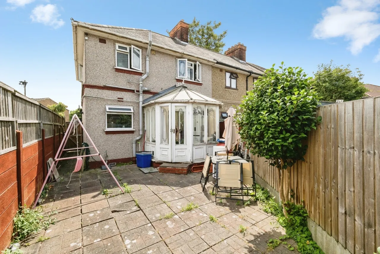 Highland Avenue, Dagenham, RM10, photo 7