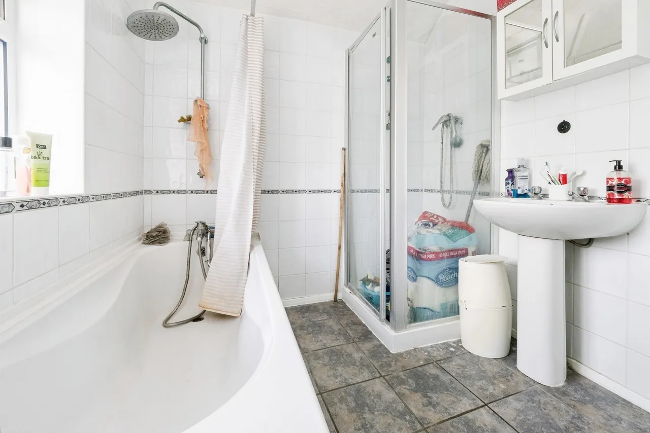 Highland Avenue, Dagenham, RM10, photo 5