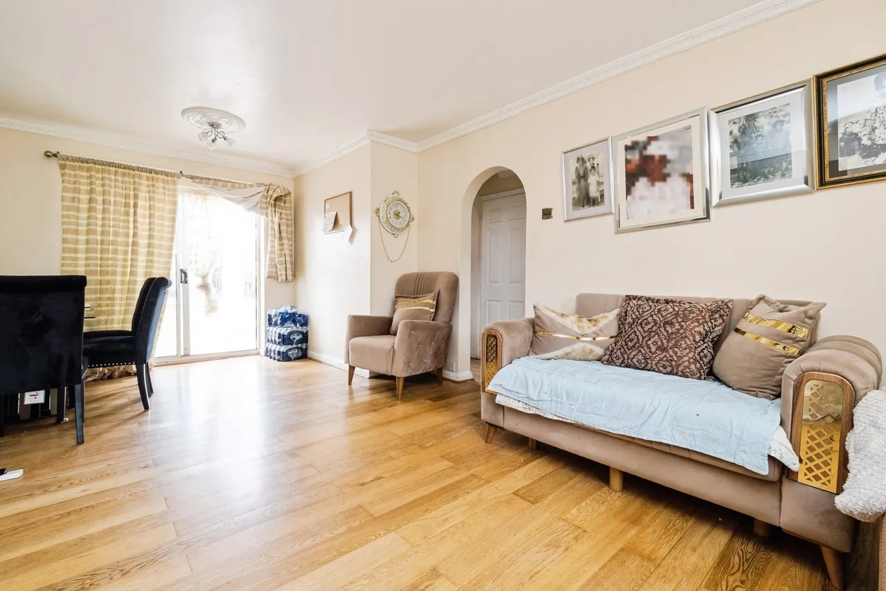 Highland Avenue, Dagenham, RM10, photo 11
