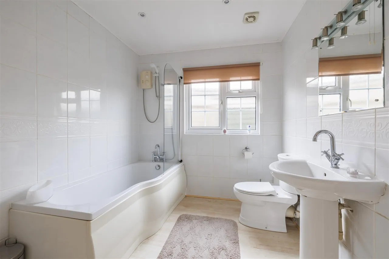 Low Road, Haddiscoe, NR14, photo 7