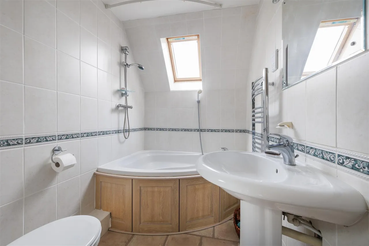 Low Road, Haddiscoe, NR14, photo 11