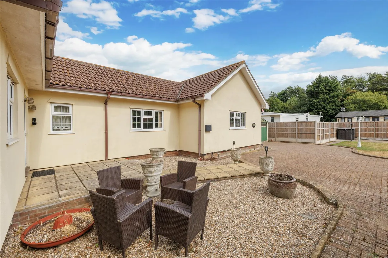 Low Road, Haddiscoe, NR14, photo 18