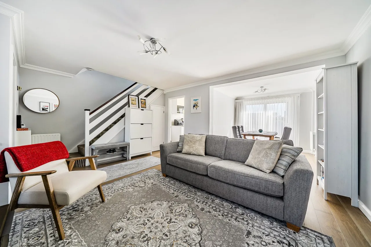 Halifield Drive, DA17, photo 11