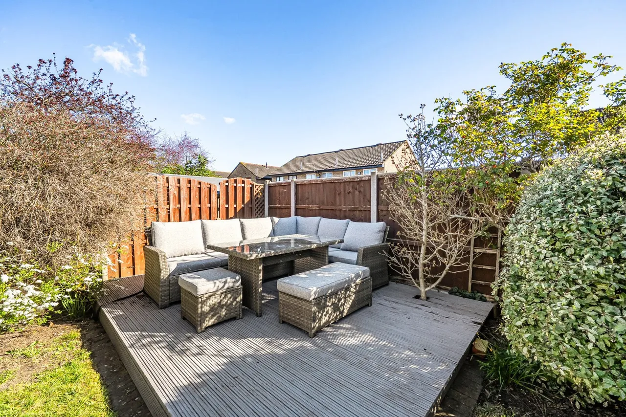 Halifield Drive, DA17, photo 4