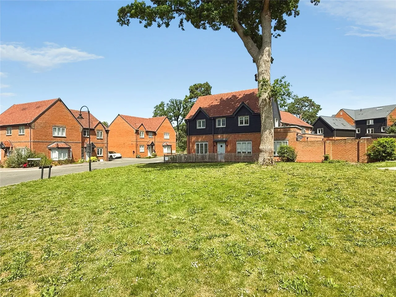 Ridges Rise, Deepcut, GU16, photo 8