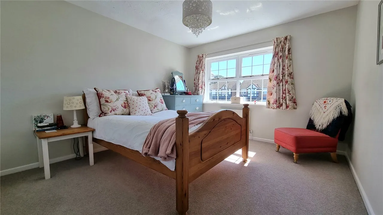Bryony Gardens, Gillingham, SP8 4TR, photo 7