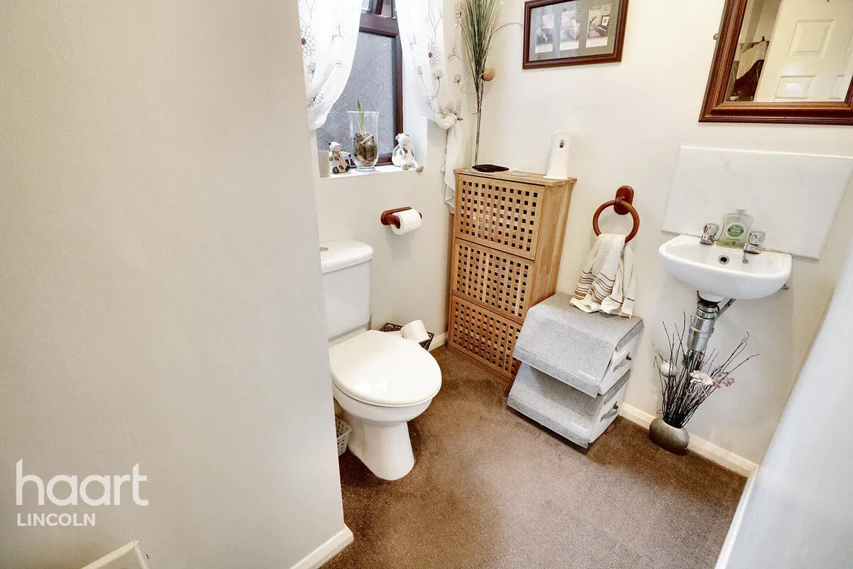 Heathfield Avenue, Branston, LN4, photo 8