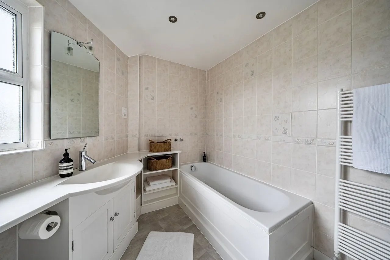 Leys Lane, Frome, BA11, photo 12