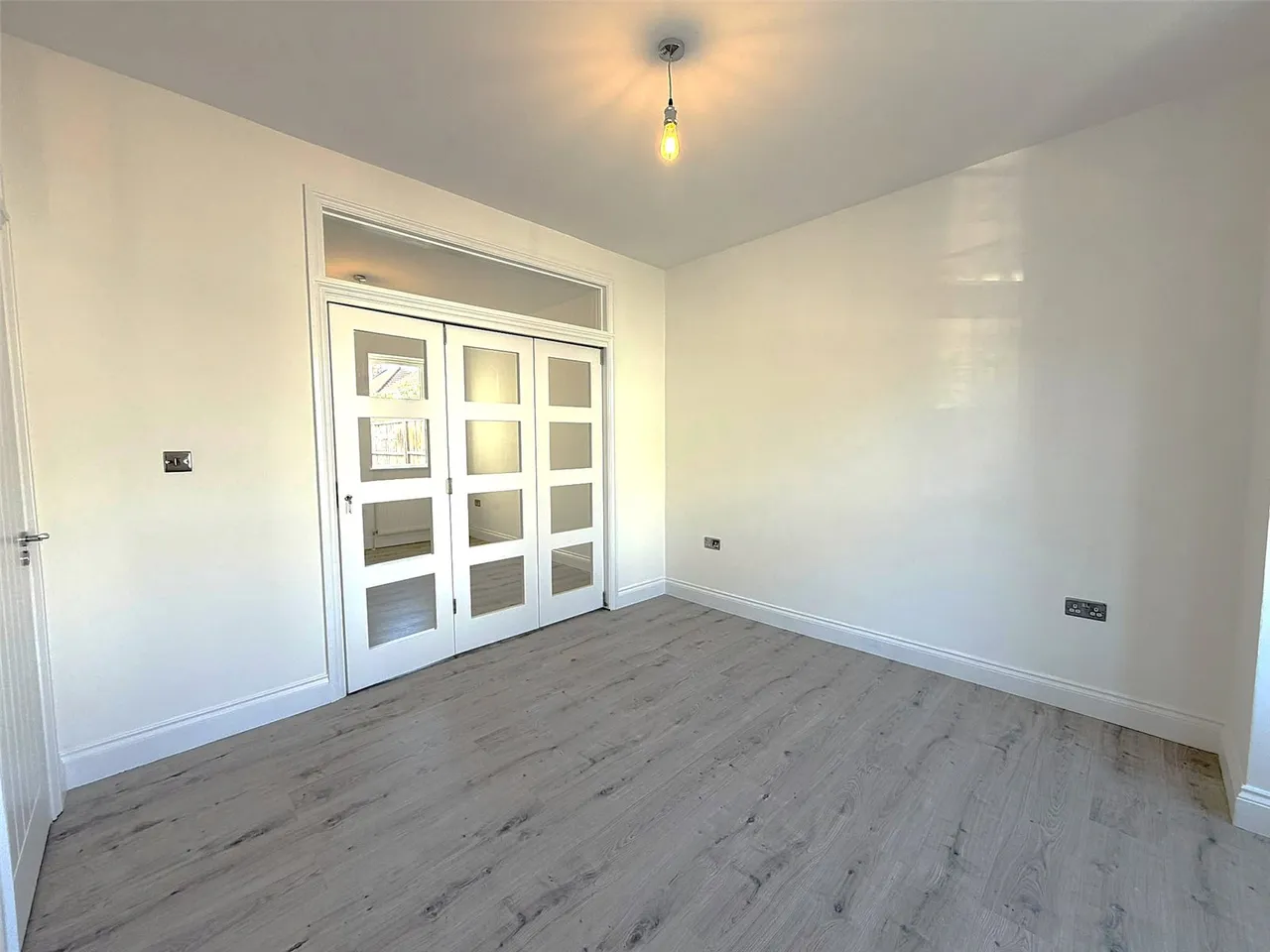 Cromwell Road, Hounslow, TW3, photo 7