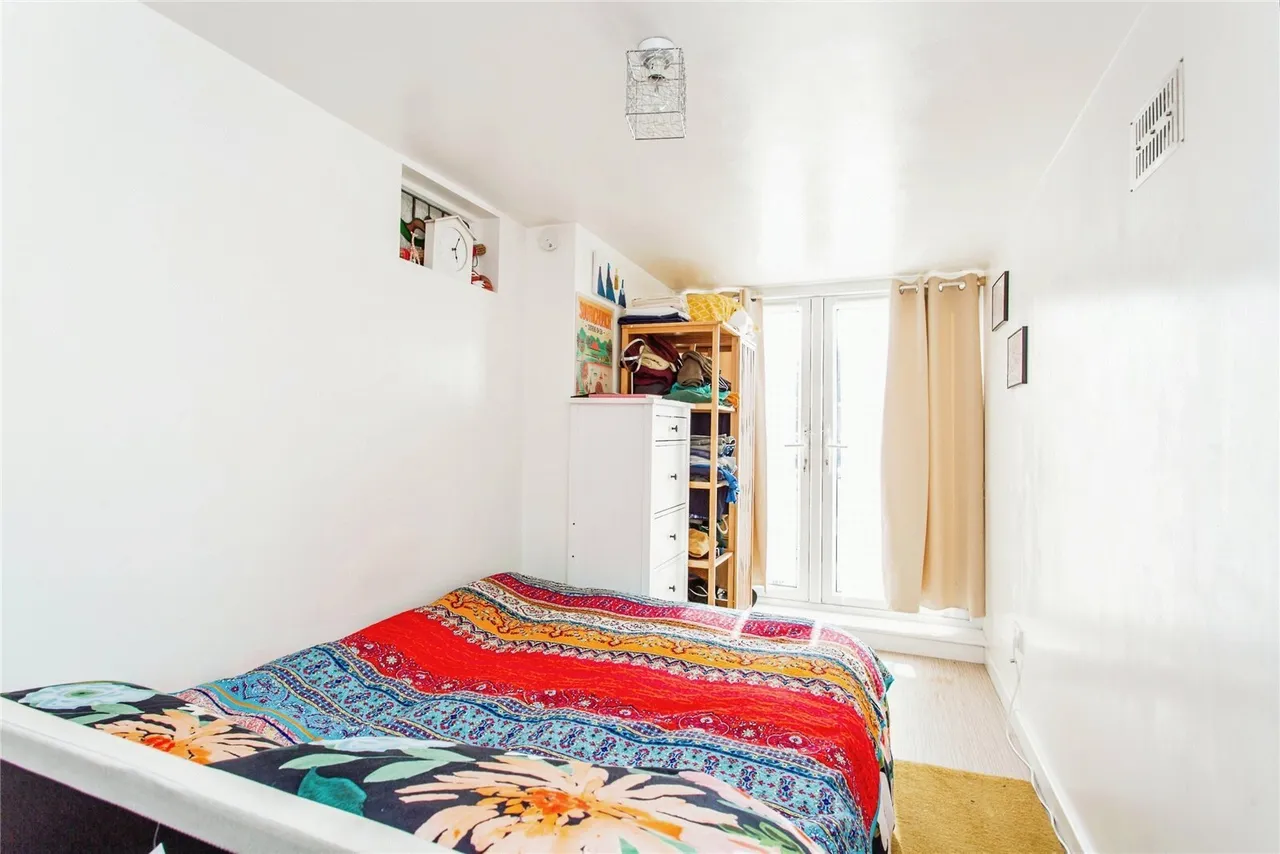 Rutland Avenue, Southend-on-Sea, Essex, SS1, photo 13