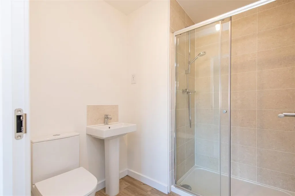 Draper Road, Higham Ferrers, photo 14